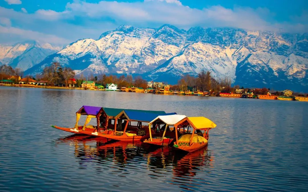 Srinagar Houseboat